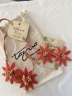 Handmade Tagua Necklace & Earrings Set – Natural Floral Seed Jewelry NWT & Bag
